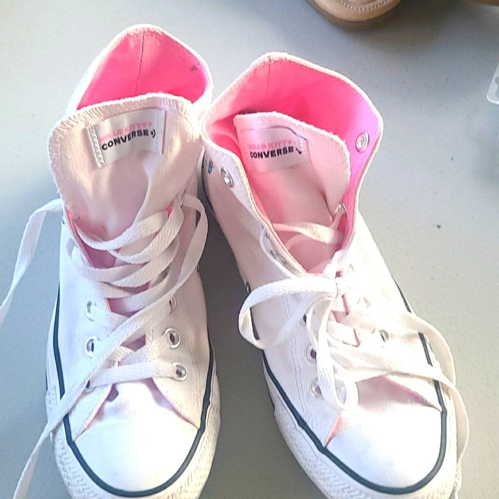 Converse Hello Kitty shoes